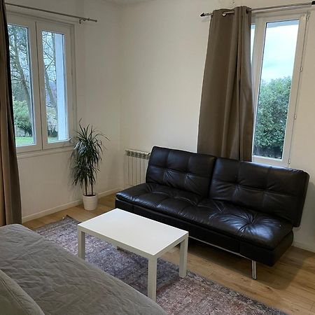Superbe Appartement A 5 Minutes De Disney Шессі Екстер'єр фото
